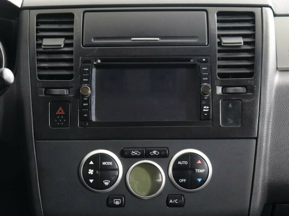 Nissan Tiida 1.5 АКПП, 2008, 181 000 км фото 8