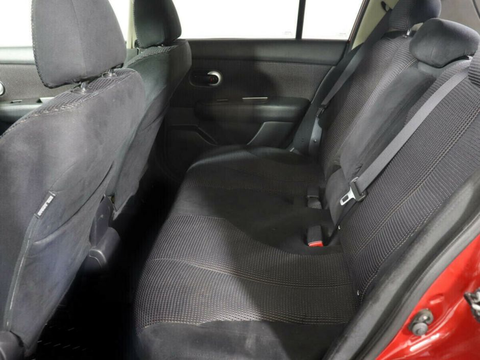 Nissan Tiida 1.6 АКПП, 2012, 138 000 км фото 9