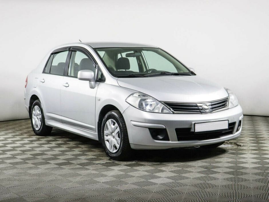 Nissan Tiida 1.6 МКПП, 2013, 132 000 км фото 2