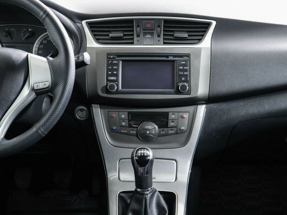 Nissan Tiida 1.6 МКПП, 2015, 104 000 км фото 8