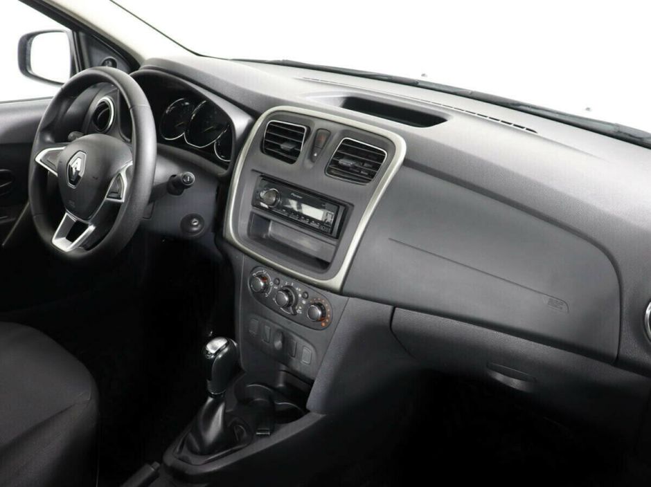 Renault Logan 1.6 АКПП, 2020, 48 000 км фото 6