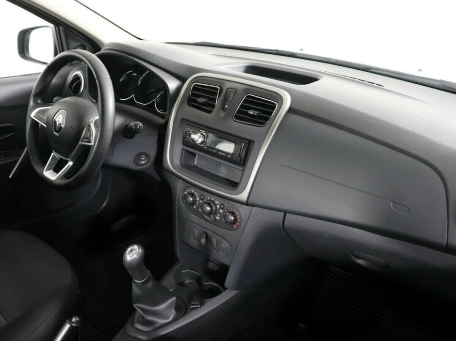 Renault Logan 1.6 МКПП, 2018, 70 000 км фото 6