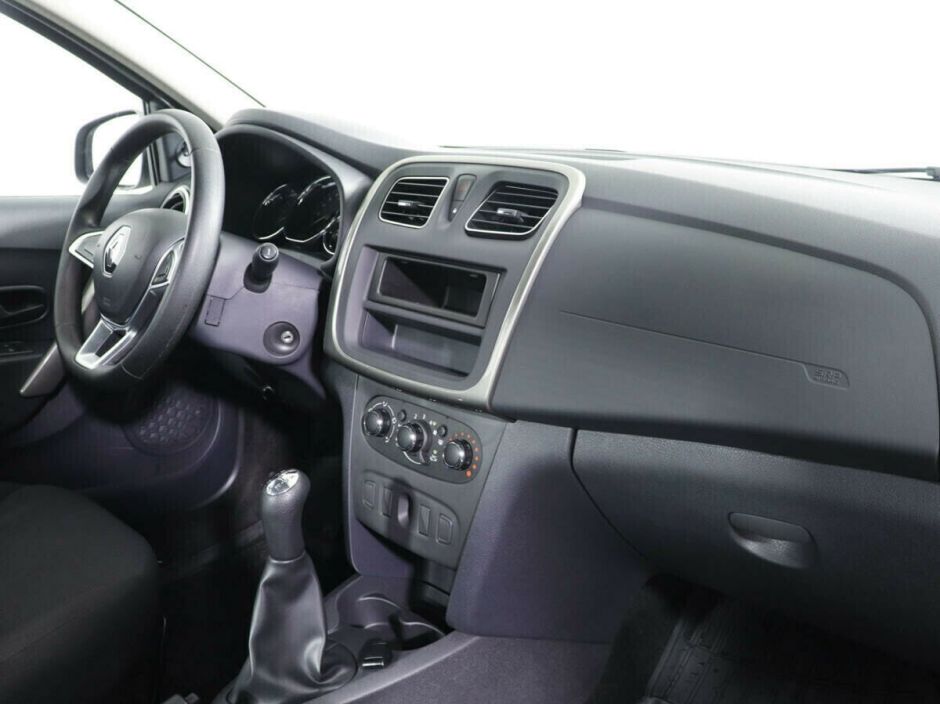 Renault Logan 1.6 МКПП, 2019, 62 000 км фото 6