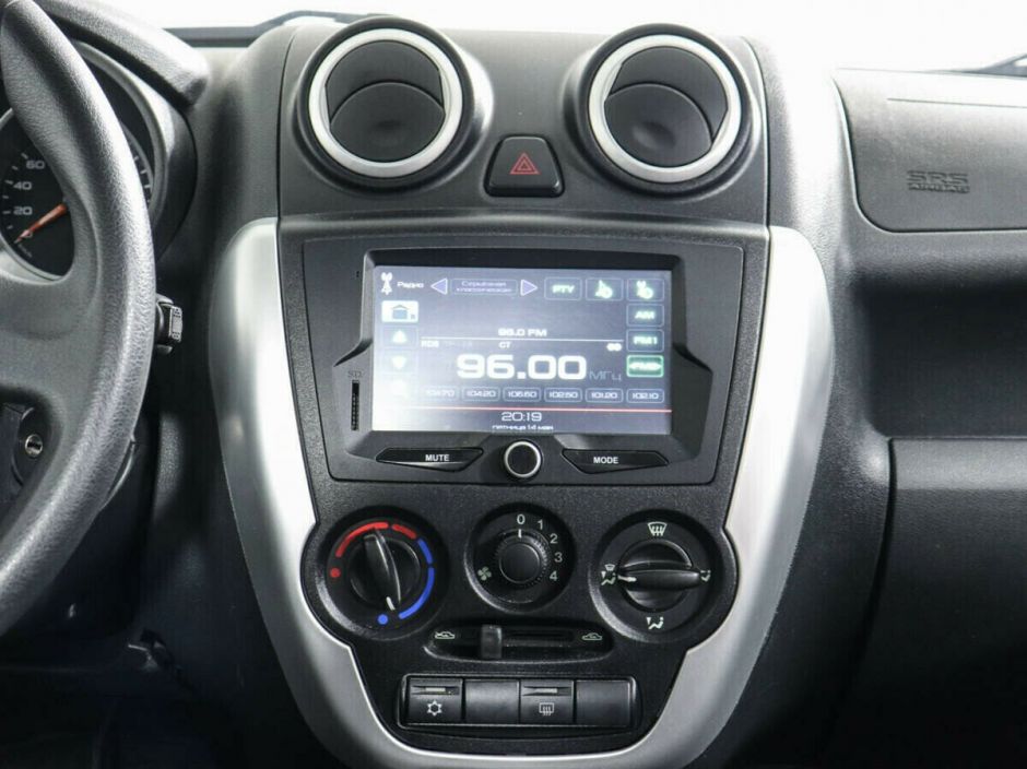 LADA (ВАЗ) Granta 1.6 АКПП, 2015, 104 000 км фото 8