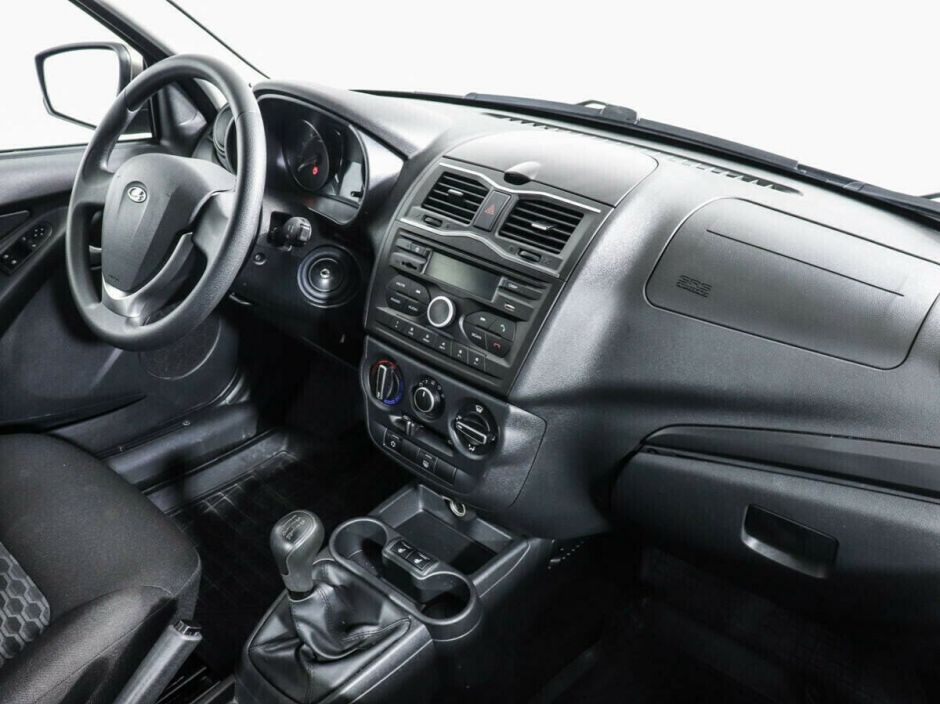 LADA (ВАЗ) Granta 1.6 МКПП, 2018, 73 000 км фото 7