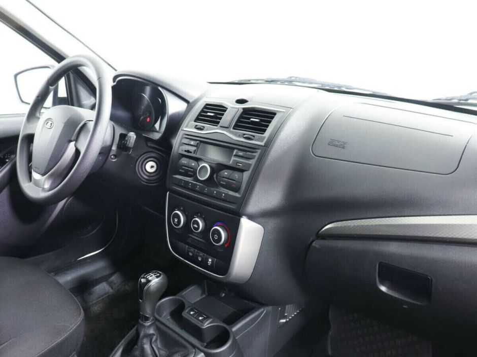 LADA (ВАЗ) Granta 1.6 МКПП, 2019, 51 000 км фото 7