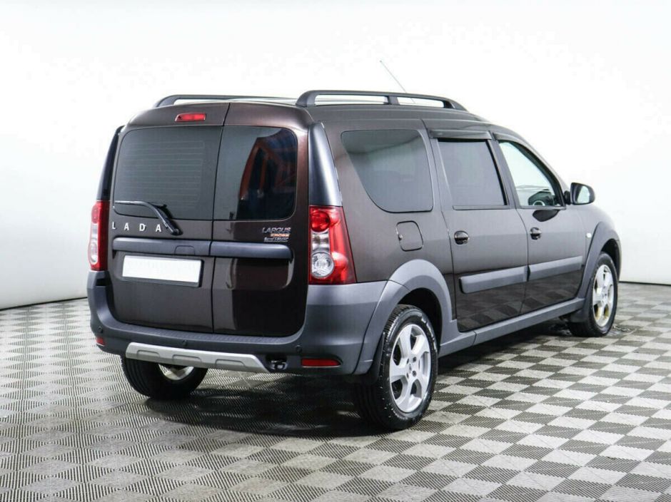LADA (ВАЗ) Largus 1.6 МКПП, 2019, 61 000 км фото 2