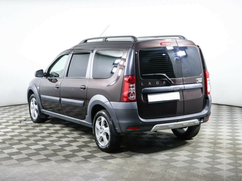 LADA (ВАЗ) Largus 1.6 МКПП, 2019, 61 000 км фото 4