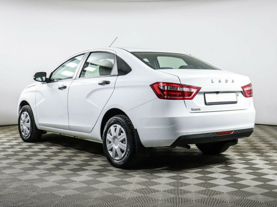 LADA (ВАЗ) Vesta 1.6 МКПП, 2016, 84 000 км фото 4