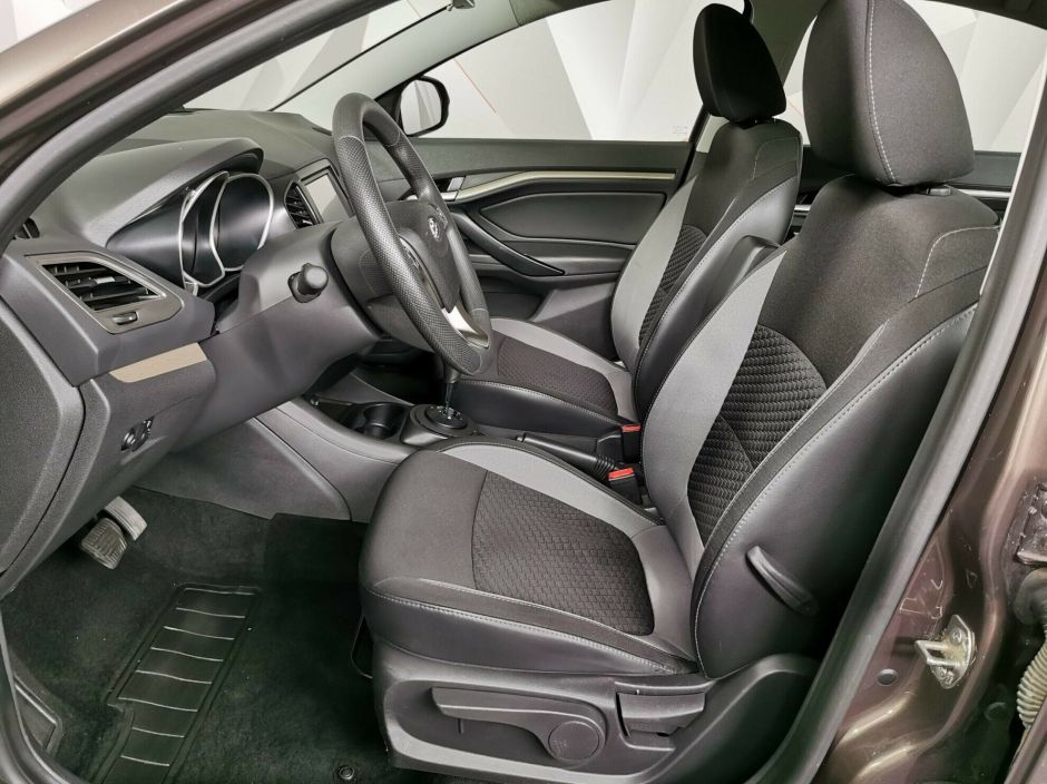 LADA (ВАЗ) Vesta 1.6 МКПП, 2016, 85 000 км фото 5