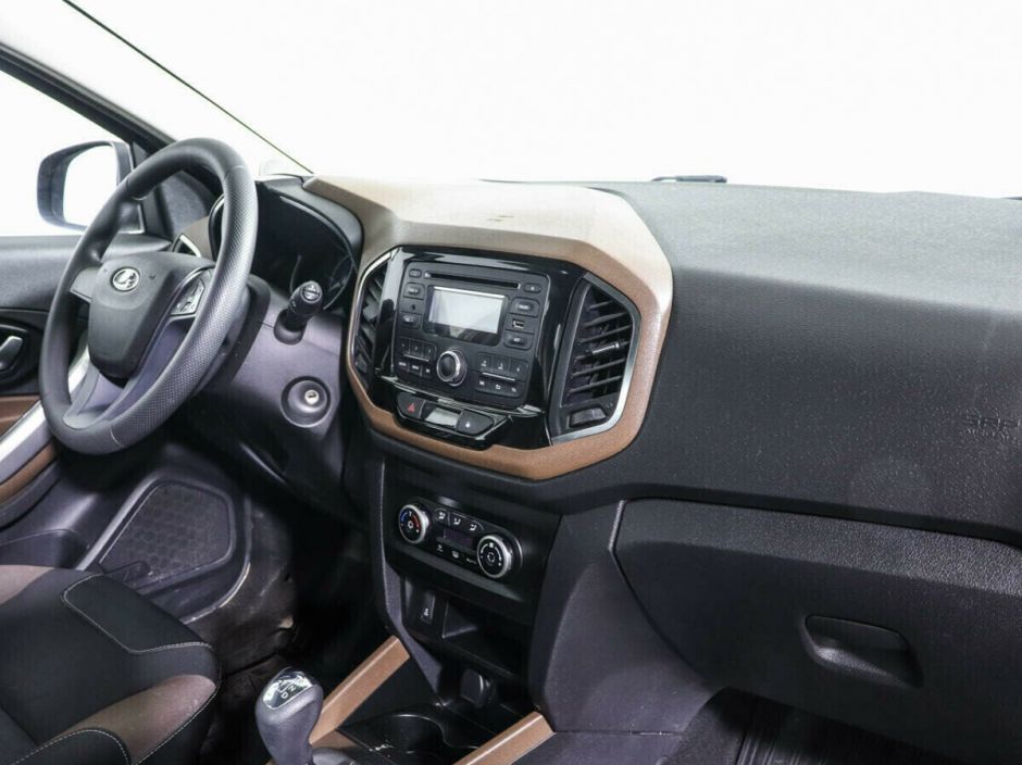 LADA (ВАЗ) XRAY 1.8 РКПП, 2017, 77 000 км фото 7