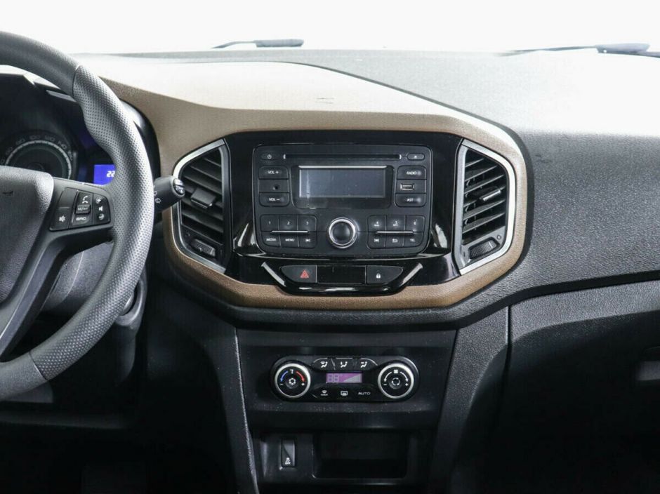 LADA (ВАЗ) XRAY 1.8 РКПП, 2017, 77 000 км фото 8