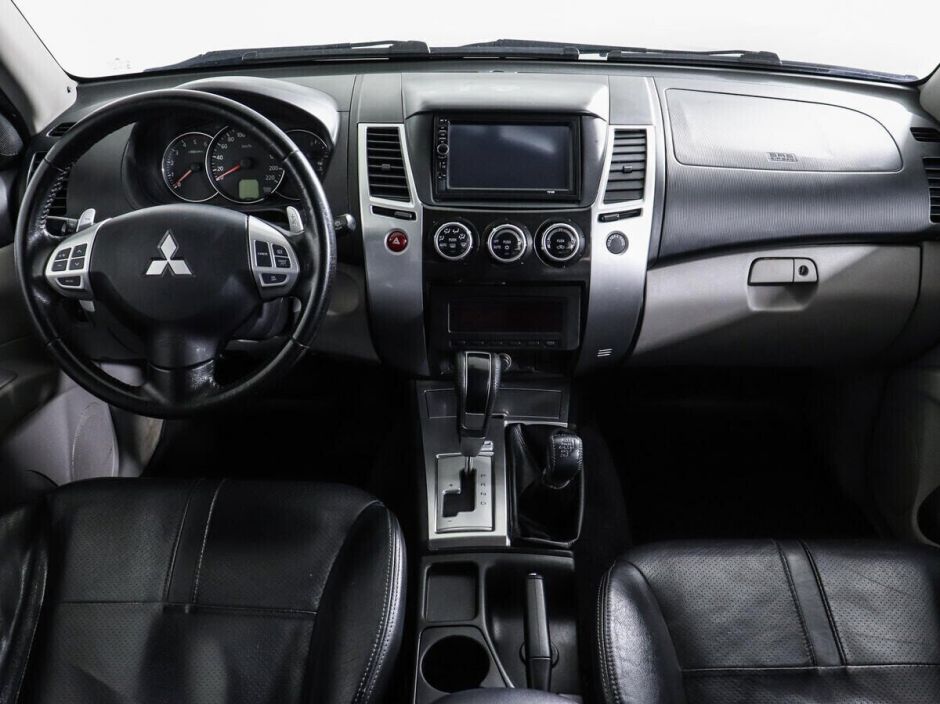 Mitsubishi Pajero Sport 2.5 АКПП, 2013, 120 000 км фото 6