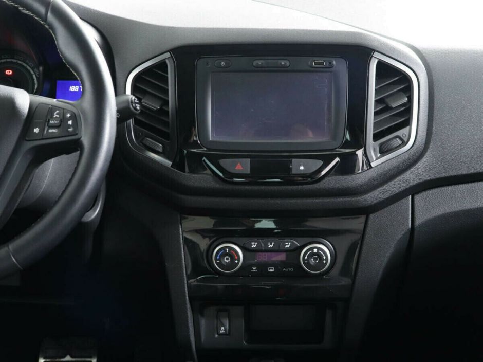 LADA (ВАЗ) XRAY 1.8 РКПП, 2018, 63 000 км фото 8