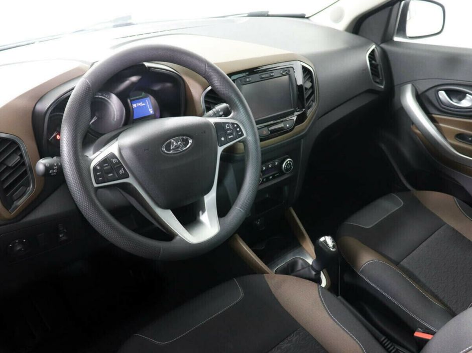 LADA (ВАЗ) XRAY 1.8 РКПП, 2019, 62 000 км фото 5