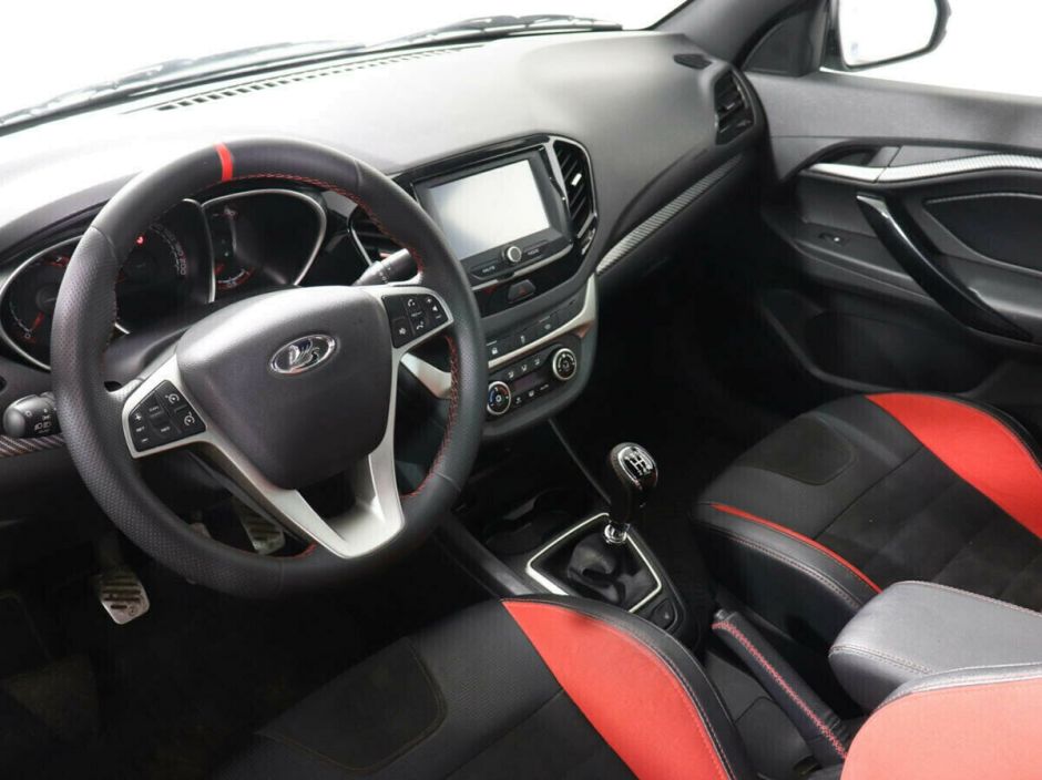 LADA (ВАЗ) Vesta 1.8 МКПП, 2018, 66 000 км фото 5