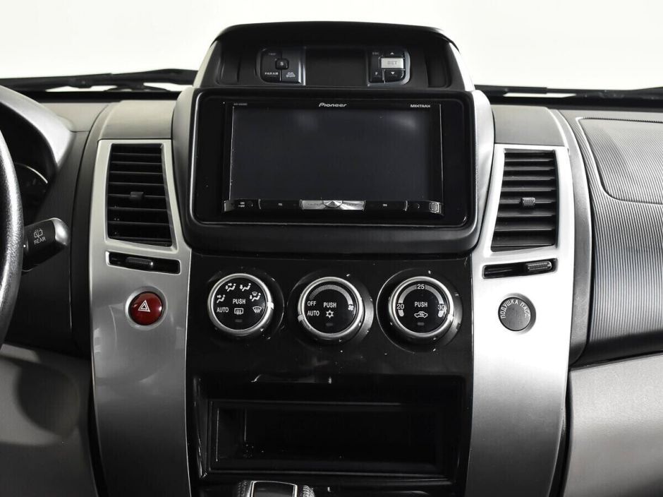 Mitsubishi Pajero Sport 2.5 АКПП, 2013, 125 000 км фото 8