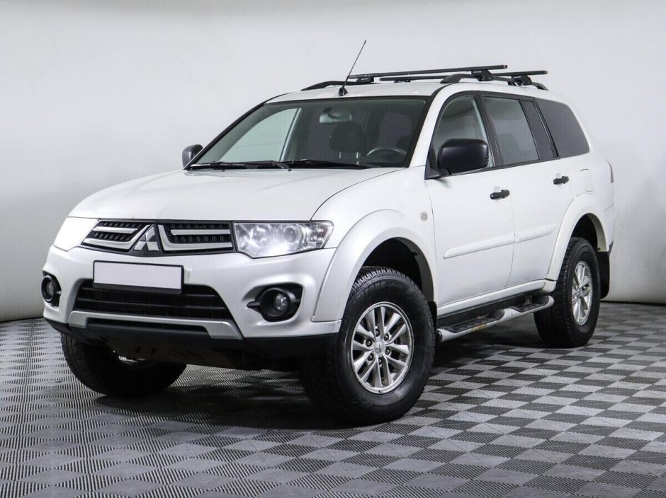 Mitsubishi Pajero Sport 2.5 МКПП, 2013, 134 000 км фото 1