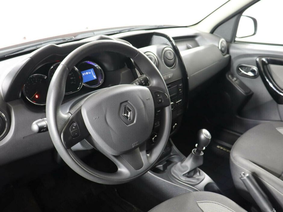 Renault Duster 2.0 МКПП, 2018, 60 000 км фото 5