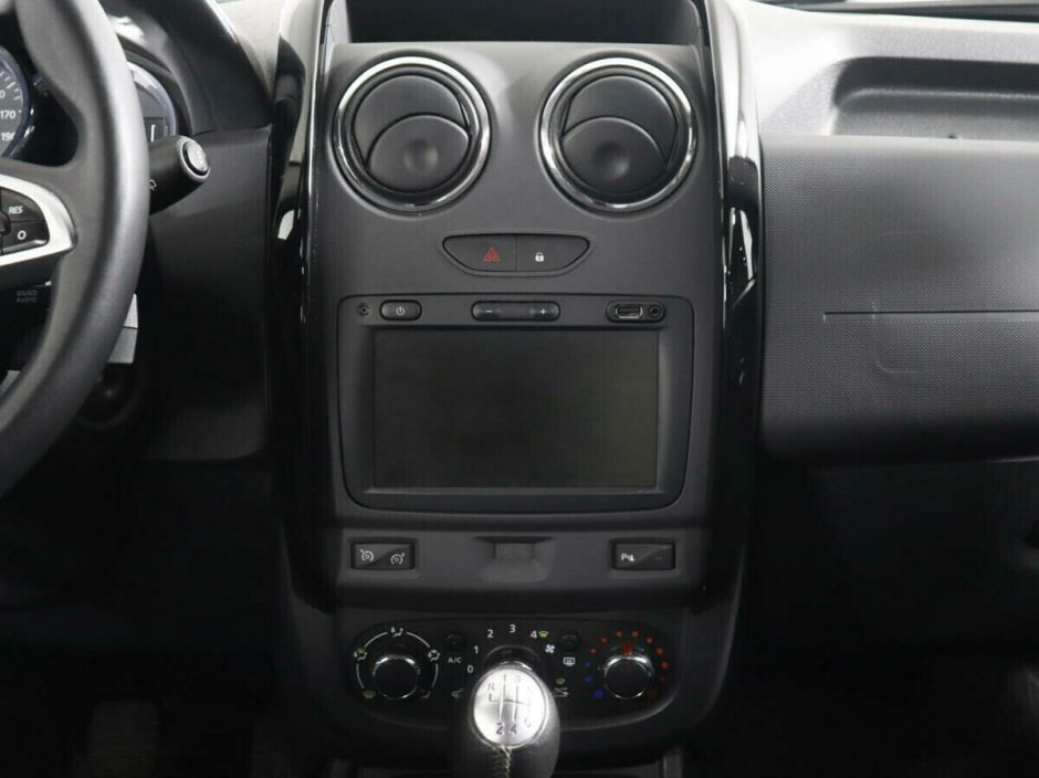 Renault Duster 1.5 МКПП, 2019, 58 000 км фото 8