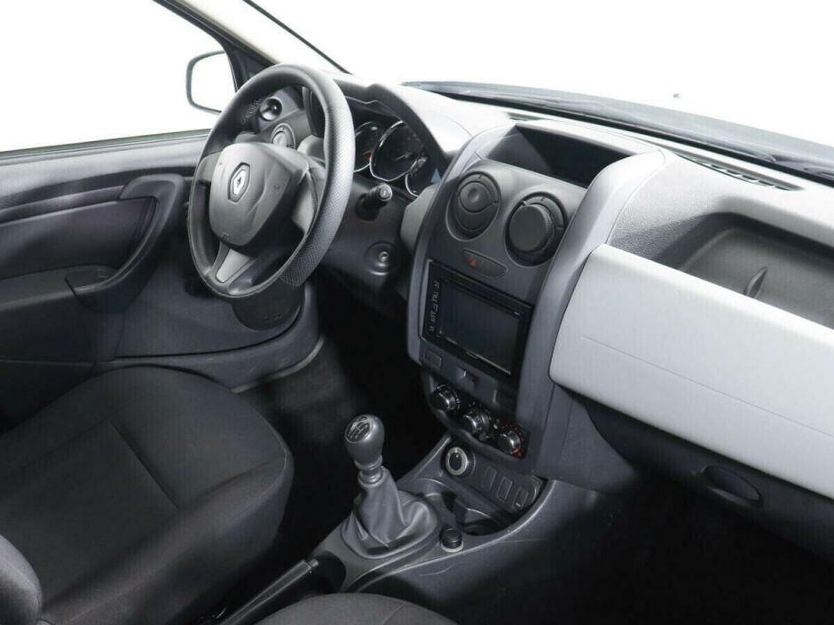 Renault Duster 1.6 МКПП, 2018, 61 000 км фото 7