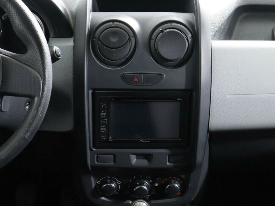 Renault Duster 1.6 МКПП, 2018, 61 000 км фото 8