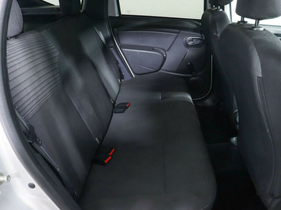 Renault Duster 1.6 МКПП, 2018, 61 000 км фото 9