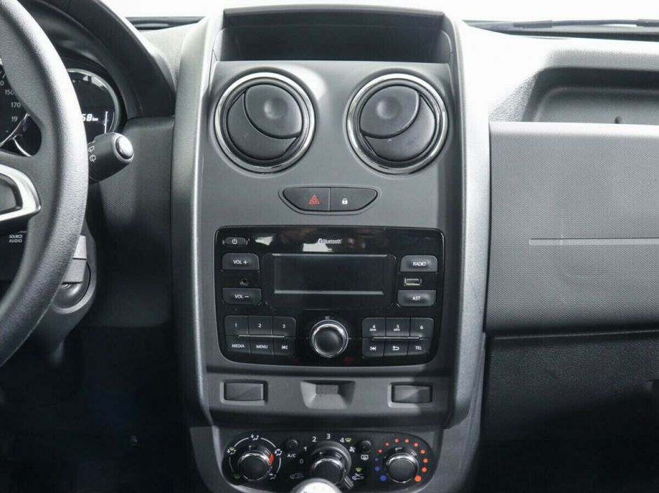 Renault Duster 2.0 МКПП, 2019, 58 000 км фото 8