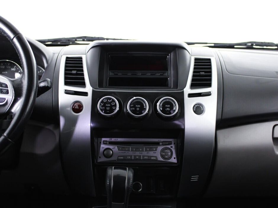 Mitsubishi Pajero Sport 2.5 АКПП, 2014, 110 000 км фото 6