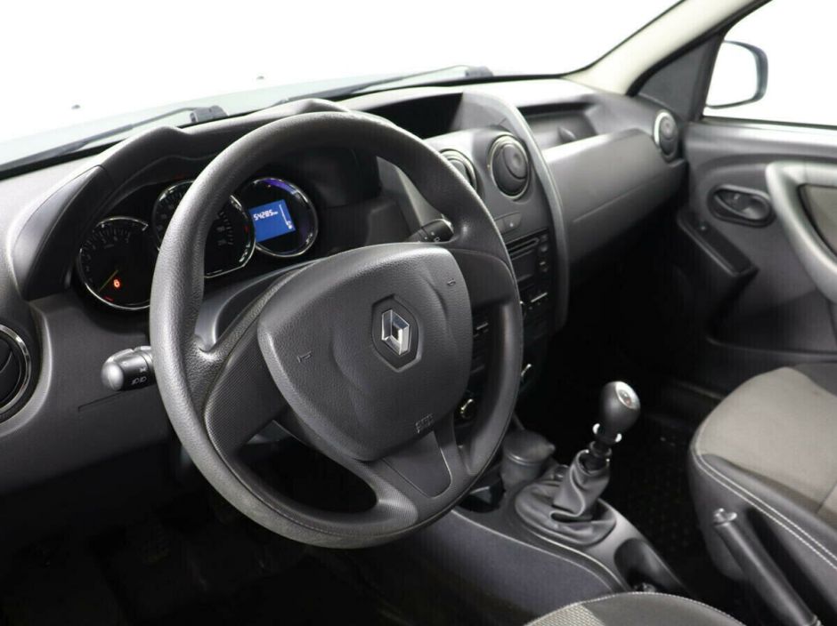 Renault Duster 1.6 МКПП, 2019, 48 000 км фото 5