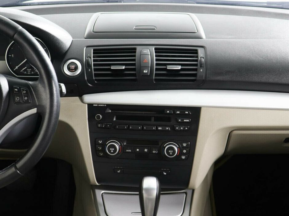 BMW 1 серии 2.0 АКПП, 2008, 188 000 км фото 7