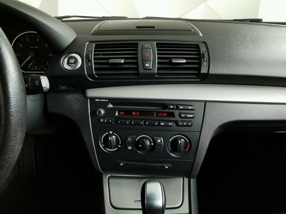 BMW 1 серии 1.6 АКПП, 2011, 149 000 км фото 7