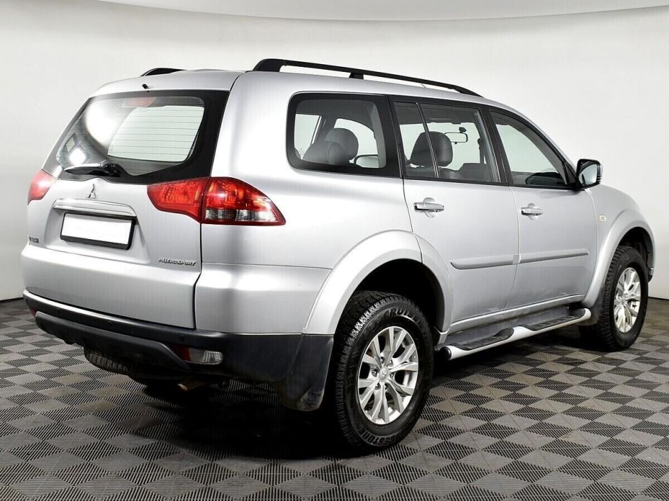 Mitsubishi Pajero Sport 2.5 АКПП, 2014, 120 000 км фото 2
