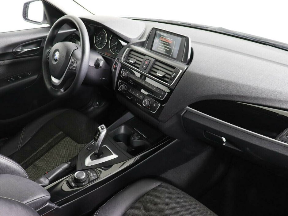 BMW 1 серии 1.5 АКПП, 2017, 71 000 км фото 8