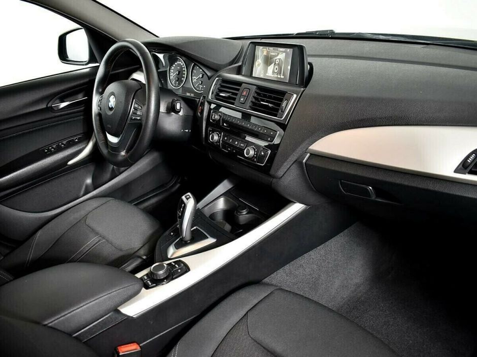BMW 1 серии 1.5 АКПП, 2017, 74 000 км фото 5
