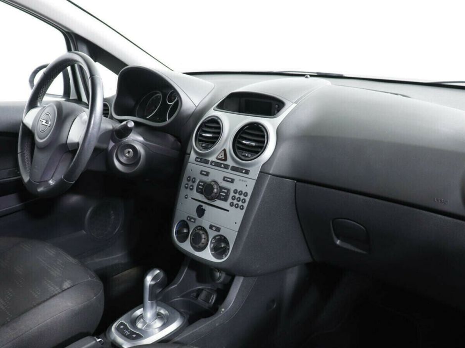 Opel Corsa 1.2 РКПП, 2011, 144 000 км фото 8