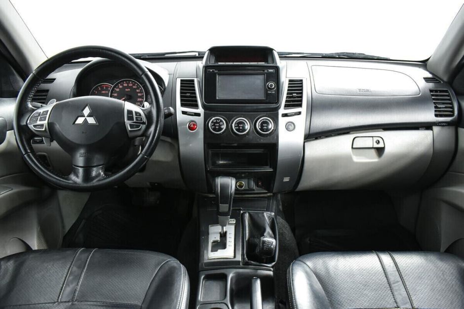 Mitsubishi Pajero Sport 2.4 АКПП, 2015, 105 000 км фото 6
