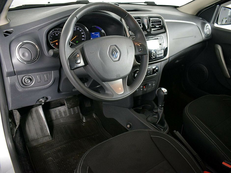 Renault Sandero 1.6 АКПП, 2015, 101 000 км фото 3