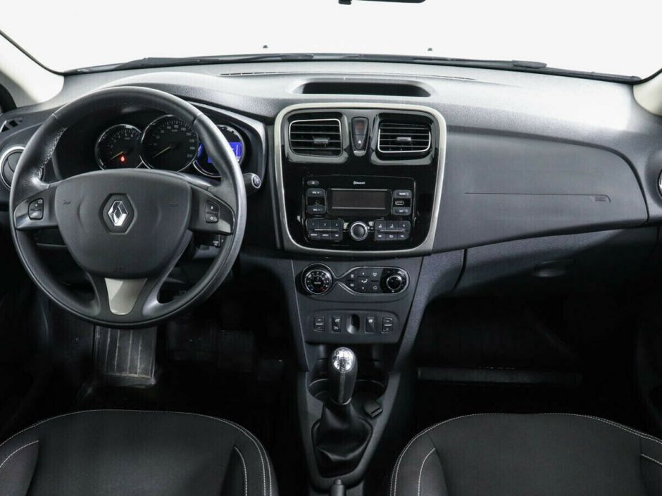 Renault Sandero 1.6 МКПП, 2017, 81 000 км фото 5