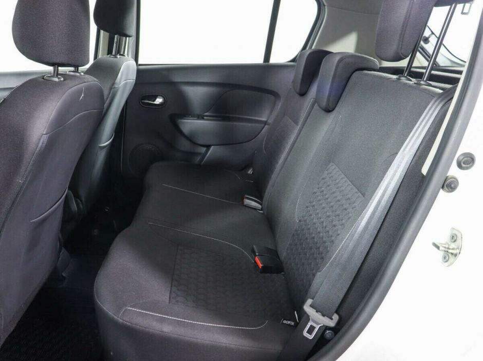 Renault Sandero 1.6 МКПП, 2017, 81 000 км фото 8