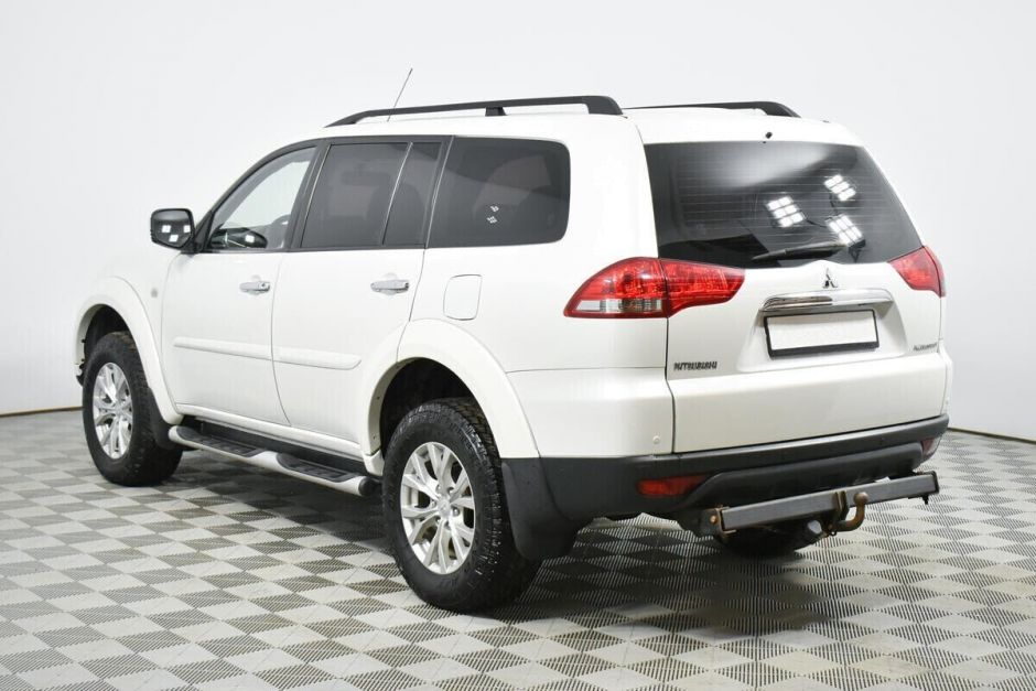 Mitsubishi Pajero Sport 2.5 АКПП, 2014, 111 000 км фото 4