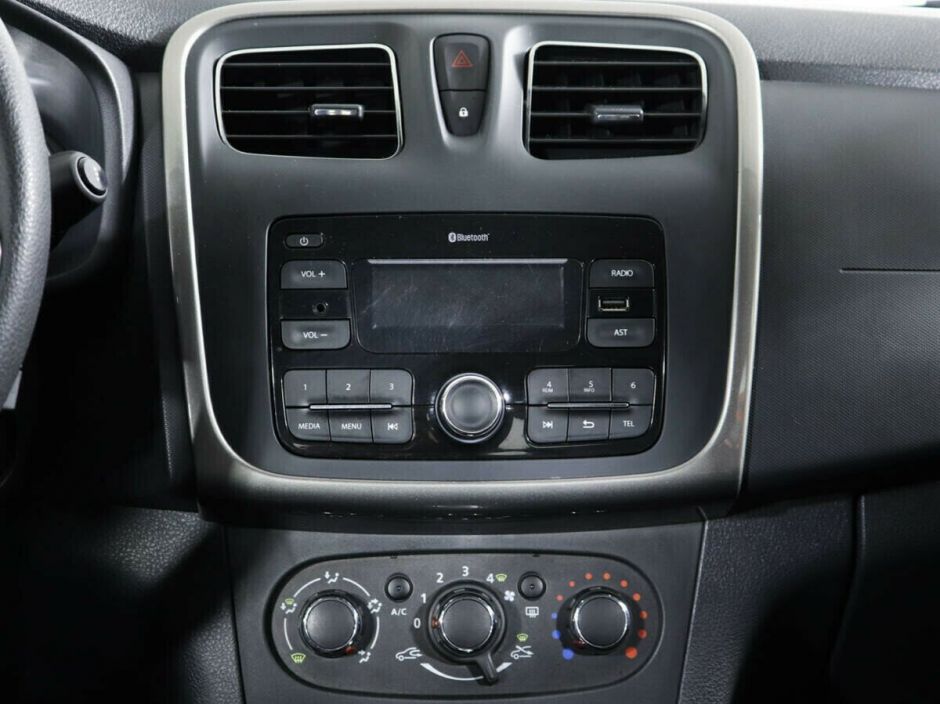 Renault Sandero 1.6 АКПП, 2018, 62 000 км фото 6