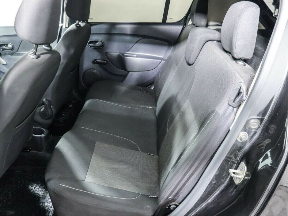 Renault Sandero 1.6 МКПП, 2020, 46 000 км фото 9