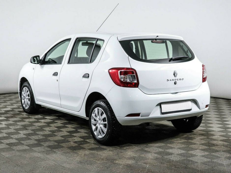 Renault Sandero 1.6 МКПП, 2019, 55 000 км фото 4