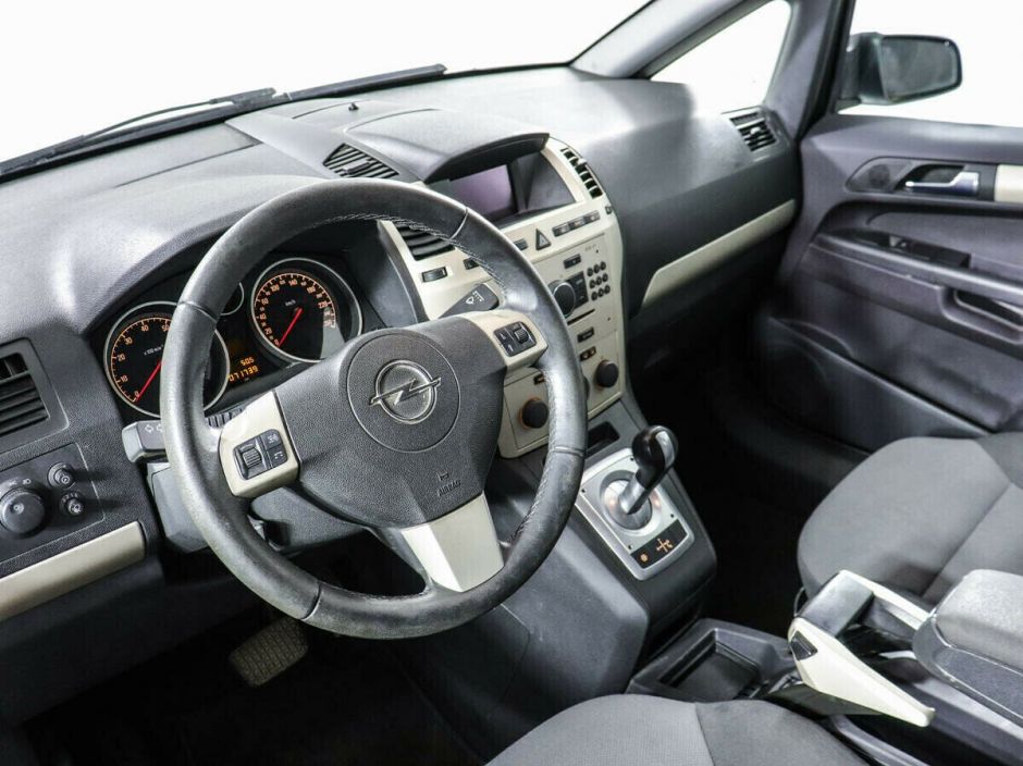 Opel Zafira 1.8 РКПП, 2009, 179 000 км фото 5