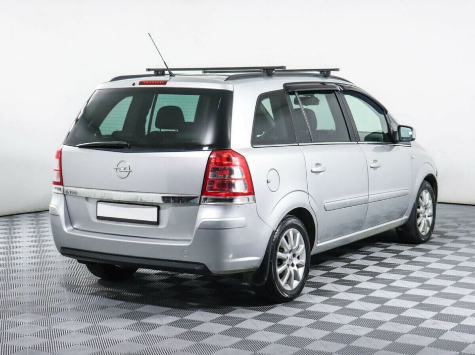 Opel Zafira 1.8 РКПП, 2012, 145 000 км фото 4