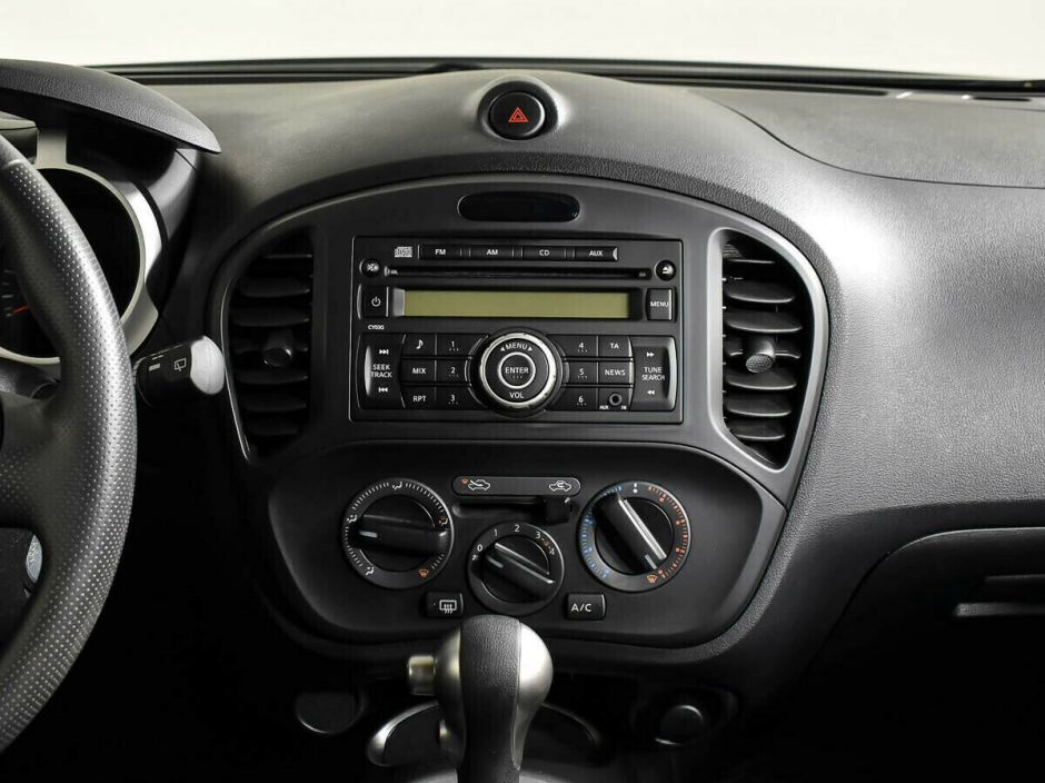 Nissan Juke 1.6 МКПП, 2015, 103 000 км фото 8