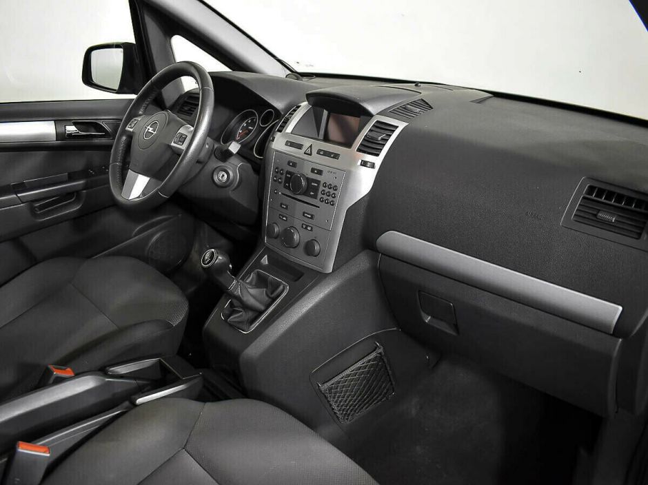 Opel Zafira 1.8 МКПП, 2014, 112 000 км фото 7