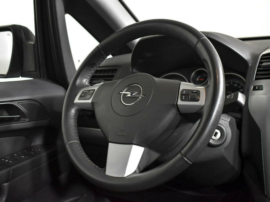 Opel Zafira 1.8 МКПП, 2014, 112 000 км фото 8