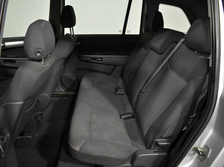 Opel Zafira 1.8 МКПП, 2014, 112 000 км фото 10
